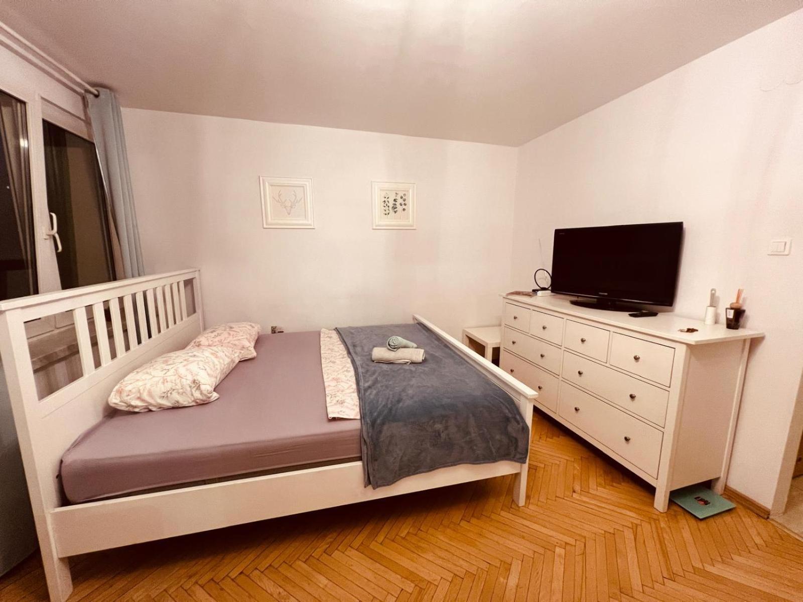 Appartement Entire Studio In Centrum à Varsovie Extérieur photo